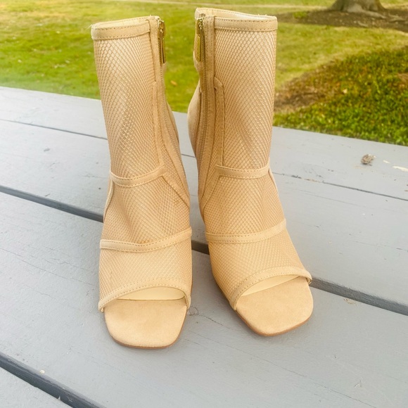 Jessica Simpson Bootie Beige Boots for Women S/8.5 - Picture 4 of 14